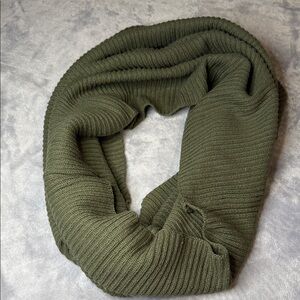 Aeropostale Olive Green Knit Scarf